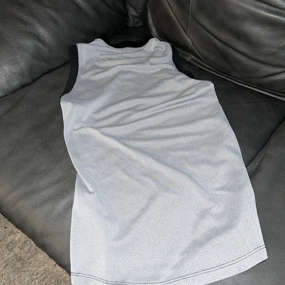 Women’s Adidas Small Golf Zip Top Lifhtweight grey - Picture 3 of 4